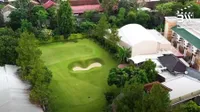 Mulai Lapangan Golf Hingga Kebun Binatang Mini, Sederet Fasilitas Rumah Seleb Ini Eksklusif Abis!