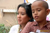 Marcella Zalianty di Rumah Autis Jati Kramat