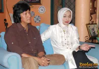 Marissa Haque dan Ikang Fawzi di Kediamannya