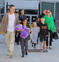 Mengintip Liburan Mewah Brad Pitt - Angelina Jolie di Australia