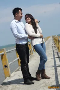 Mesra Berdua - Jelang Prewedding Winda Viska dan Kekasih di Bintan