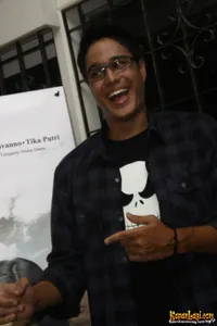 Mischa Chandrawinata di Lokasi Syuting Sinetron