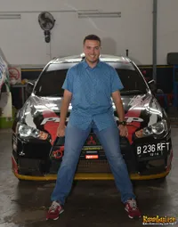 Mobil Ini Yang Jadi Soulmate Rifat Sungkar