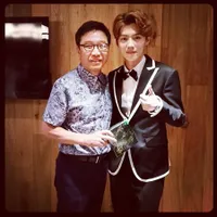 Momen Manis Kebersamaan Luhan Dengan Member EXO Sebelum Keluar
