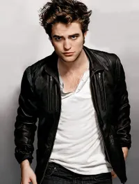 Moment-Moment Robert Pattinson Serang Pengawalnya Sendiri