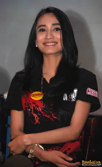 Monique Henry di Film AFFAIR