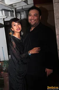 Mulai Mesra - Didi Soekarno dan Vanessa Angel Lebih Terbuka