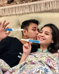 Nagita Slavina Akhirnya Hamil Anak Kedua, Ini Sederet Foto Kemesraan dengan Raffi Ahmad yang Hangat dan Jarang Tersorot