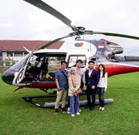 Naik Helikopter, 8 Potret Lesti Kejora dan Rizky Billar Kunjungi Korban Gempa Cianjur - Terjun Langsung Beri Bantuan