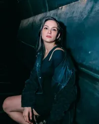 Namanya Disebut Punya Hubungan Spesial dengan Viroun, 8 Potret Kia Poetri Akhirnya Angkat Bicara