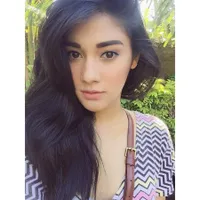 Naysila Mirdad, Bintang Kalem 26 Tahun Yang Bikin Jatuh Hati