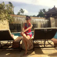 Nekat! Bintang Cantik 'Mahabharata' Ini Liburan Sendirian di Bali