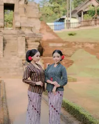 Nggak Cuma Cici Paramida & Siti Rahmawati, 10 Potret Kakak Beradik Pedangdut Tanah Air - Ada yang Sama-Sama Ikut Ajang Pencarian Bakat