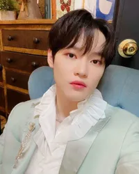 Nggak Hanya Siwon, Ini Potret 8 Idol K-Kpop yang Telah Bergelimang Harta Sebelum Terkenal, Istilah 'Sendok Emas' Sangat Cocok Untuk Mereka
