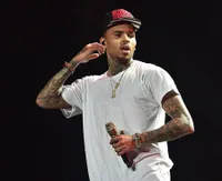Nia Amey, Hot Mama Yang Dikabarkan Punya Anak Dari Chris Brown