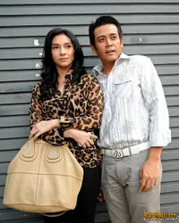 Nikah Karena Cinlok, 10 Pasangan Selebritis Ini Tetap Awet!