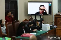 Nikita Mirzani Mengeluh Kesakitan di Persidangan, Implan Gigi Keluar dari Rahang - Sidang Ditunda