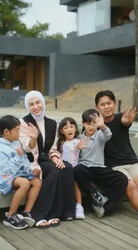 Nina Zatulini Umumkan Hamil Anak Keempat, Banjir Doa dan Ucapan Selamat