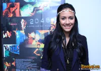 Nadine Alexandra Dewi Ames di Central Park