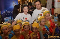 Nia Zulkarnaen dan Ari Sihasale di FX Mall