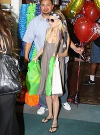 Nicole Richie - Joel Madden Belanja