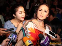 Nikita Willy - Yasmine Wildblood Nonton Konser di Balai Kartini