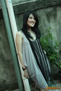 Nindy Sibuk Siapkan Album Religi
