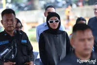 Olla Ramlan Kenang Pesan Mendiang Ibu, Ungkap Didikan Keras yang Membuatnya Tak Kenal Takut