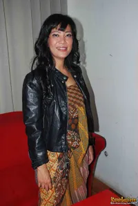 Oppie Andaresta Bikin Video Klip