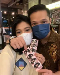 Pacaran Bak ABG, Ini 8 Potret Naysila Mirdad dengan Arfito Hutagalung Umbar Kemesraan - Saling Pelukan hingga Beri Kue Cubit dan Bunga