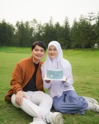 Pakai Seragam SMA, 8 Potret Ulang Tahun Henny Rahman Istri Alvin Faiz - Ada Dinda Hauw Hingga Ririe Fairus
