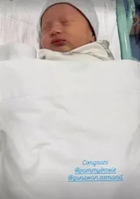 Pamela Bowie Melahirkan Anak Kedua Laki-Laki, Spill Wajah Sang Putra