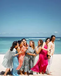 Pamer Punggung Mulus, Potret Hot Naysila Mirdad Saat Liburan ke Bali Sukses Bikin Netizen Terpana