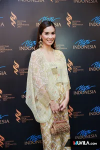 Parade Busana Para Aktris Berbakat Indonesia, Klasik nan Mewah!