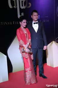 Parade Gaun Mewah-Cantik di Red Carpet FFI 2016, Indonesia Banget