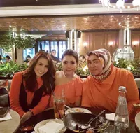 Pasca Nikah, Momo Geisha Arisan Dengan Melly Goeslaw & Mayangsari