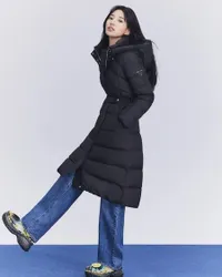 Pemotretan Bae Suzy Pakai Koleksi Jaket Tebal 'GUESS', Gaya Stylish dan Pesona Cantik Siap Sambut Musim Dingin