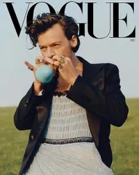 Pemotretan Harry Styles Pakai Gaun yang Timbulkan Pro dan Kontra, Pria Pertama Jadi Cover Majalah VOGUE