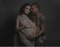 Pemotretan Kehamilan Yasmine Wildblood, Perut Semakin Buncit