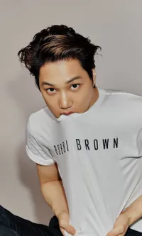 Pemotretan Terbaru Kai EXO Sebagai Muse Asia Pasifik Pertama Bobbi Brown, Gigit Kaos Hingga Bawa Lipstik
