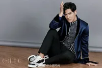 Pemotretan Terbaru Vic Zhou, Hot Daddy Ganteng di Usia 37 Tahun
