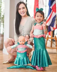 Penampilan Baby Claire Pakai Kostum Putri Duyung, Anak Shandy Aulia Pamer Gaya Centil dan Begitu Menggemaskan!