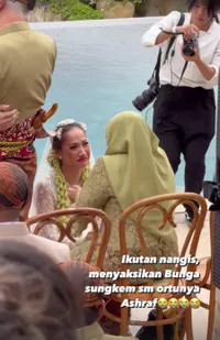 Penuh Tangis Haru, 12 Potret BCL Sungkem ke Orangtua Mendiang Ashraf Sinclair Usai Akad Nikah dengan Tiko - Direstui