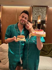 Perayaan Ultah Raffi Ahmad dan Nagita Slavina, Pakai Piyama Kembar Bareng Anak