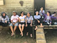 Pergi Ke Dayak, Kalina Ocktaranny Berikan Bantuan Sosial