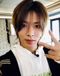 Peringkat 10 Besar 'Most Handsome Faces in Asia 2019': Jungkook BTS - Xiao Zhan