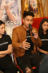 Perjalanan Karier Deva Mahenra, dulu Tak Lolos Audisi Indonesian Idol Kini Jadi Aktor dengan Banyak Film - Pernah Jadi DJ Juga