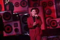 Perjalanan Karier Rizky Febian, Pernah Diusir Satpam hingga Penontonnya Cuma 3 Orang - Terbukti Mampu Lepas dari Bayang-Bayang Sule