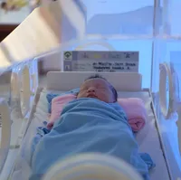 Perjuangan Tya Ariestya Lahirkan Anaknya, Suami Setia Menemani