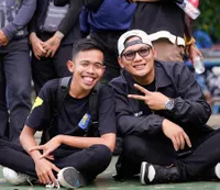 Pernah Dimaki Istri Artis, Simak Deretan Potret Dede Sunandar yang Dulu Sempat Jadi Cleaning Service Hingga Kini Nyaleg